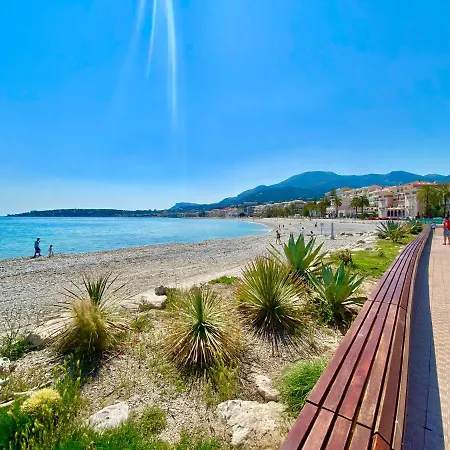 Les Glycines דירה *