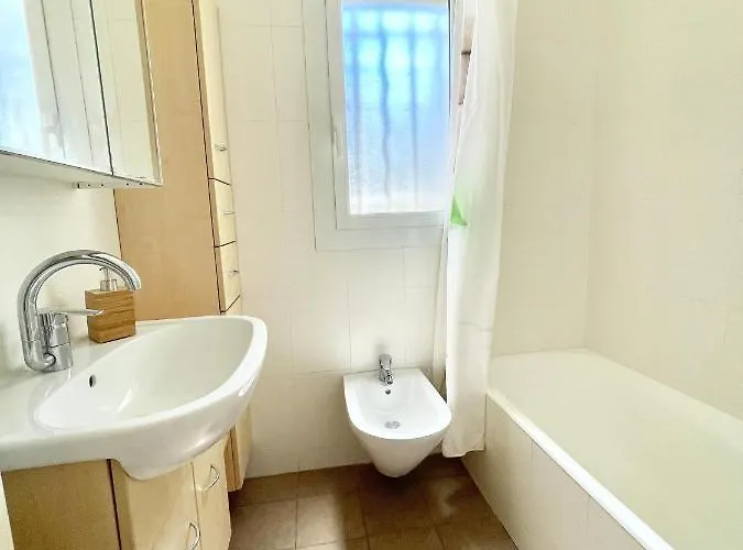 Les Glycines Apartman *